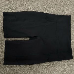 Black lulu bikers 8” size 2